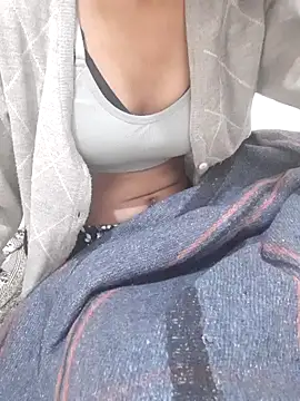 Royal Gril online show from February 2026 08:18:01 PM