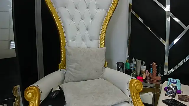 LauraScarlet online show from March 2026 04:05:02 AM