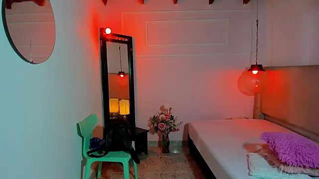 ZoeFox5 online show from February 2026 11:29:02 AM