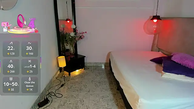 ZoeFox5 online show from February 2026 11:32:01 AM