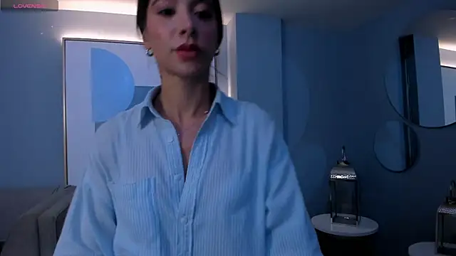 GiannaWatson online show from June 2026 02:53:01 AM