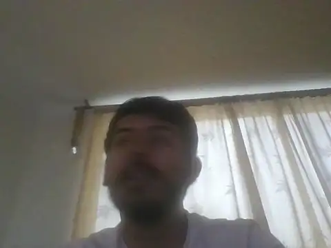 Snapshot of Mateotubbe chatting on May 2026 09:37:02 PM Mateotubbe online show from May 2026 09:37:02 PM