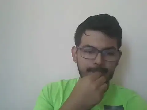 Snapshot of Mateotubbe chatting on April 2026 04:03:01 PM Mateotubbe online show from April 2026 04:03:01 PM