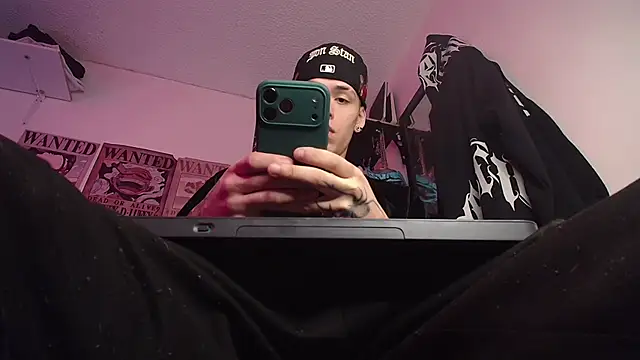 Anhony Muscle online show from February 2026 07:14:01 PM