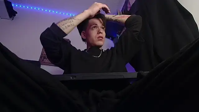 Anhony Muscle online show from January 2026 01:29:01 PM