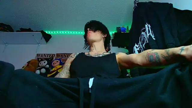 Anhony Muscle online show from June 2026 07:19:01 PM