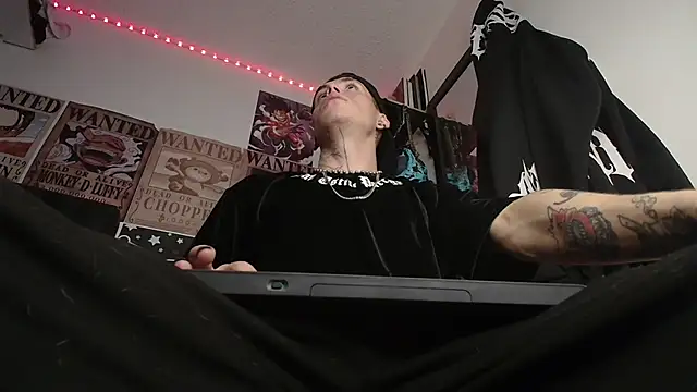 Anhony Muscle online show from February 2026 03:28:01 AM