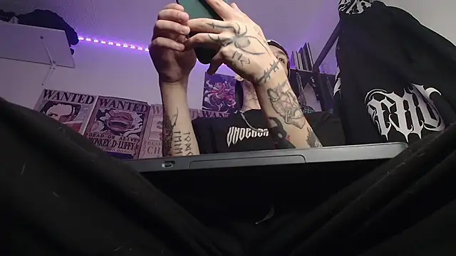 Anhony Muscle online show from February 2026 07:11:02 PM