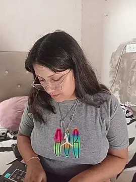 dulce marrr online show from March 2026 01:30:01 PM