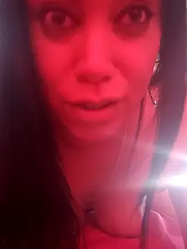 Snapshot of daaibabyxxx chatting on February 2026 01:21:02 PM daaibabyxxx online show from February 2026 01:21:02 PM