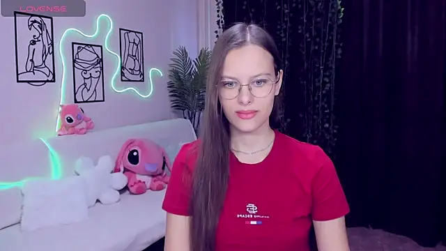 Snapshot of AyumiBlossom chatting on February 2026 07:07:02 AM AyumiBlossom online show from February 2026 07:07:02 AM