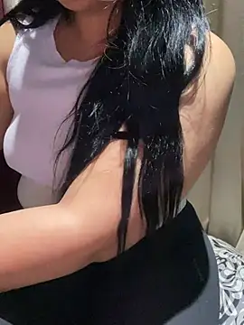 Lina Velvet  online show from April 2026 01:07:02 AM