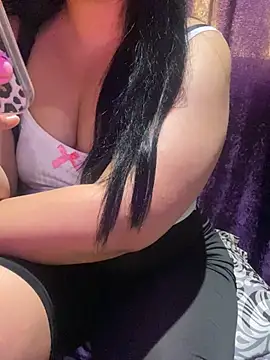 Lina Velvet  online show from May 2026 06:22:02 PM