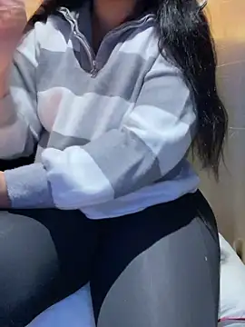 Snapshot of Lina_Velvet_ chatting on January 2026 02:20:01 PM Lina Velvet online show from January 2026 02:20:01 PM