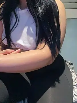 Lina Velvet  online show from April 2026 12:59:02 AM