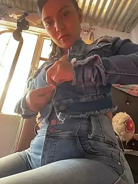 Snapshot of cinthia2011 chatting on January 2026 07:45:01 PM cinthia2011 online show from January 2026 07:45:01 PM