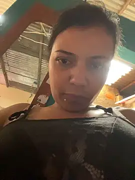 cinthia2011 online show from January 2026 06:03:02 PM