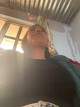 Snapshot of cinthia2011 chatting on February 2026 08:27:01 PM cinthia2011 online show from February 2026 08:27:01 PM