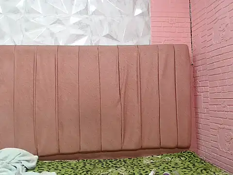 maldyhot303av online show from January 2026 01:53:02 AM