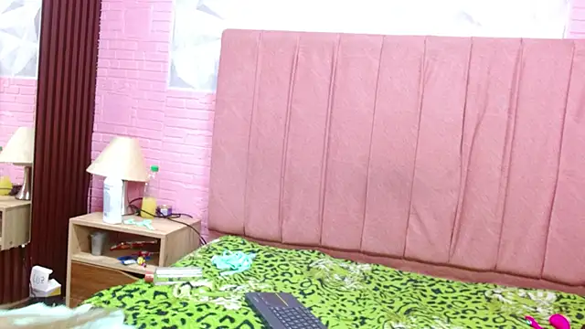 maldyhot303av online show from March 2026 05:44:01 AM