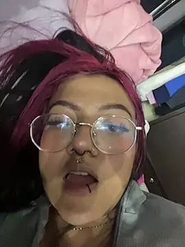 queen of you heart online show from February 2026 02:33:01 AM