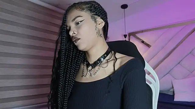 mia gatesvg online show from March 2026 02:28:01 AM