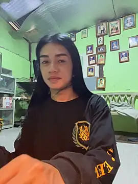 EnviousMaddie online show from April 2026 10:01:01 AM