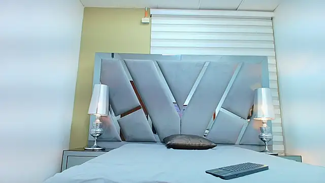 Atenea sexxx online show from April 2026 03:57:01 AM