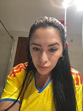 nataliia queen  online show from June 2026 12:31:01 AM