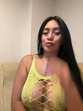 nataliia queen  online show from June 2026 05:02:02 AM