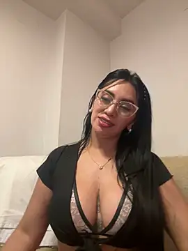 nataliia queen  online show from March 2026 11:22:02 PM