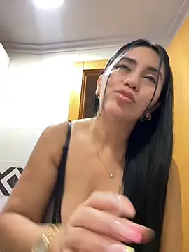 nataliia queen  online show from June 2026 12:45:02 AM