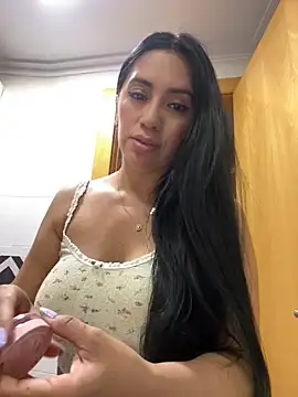 nataliia queen  online show from July 2026 07:26:01 AM