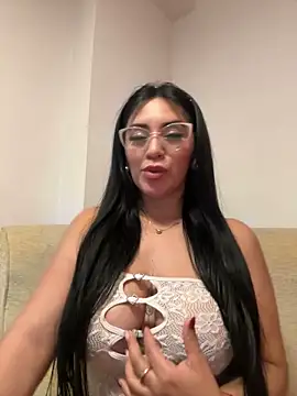 nataliia queen  online show from March 2026 12:00:01 AM