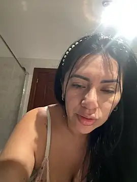 nataliia queen  online show from May 2026 06:50:02 AM