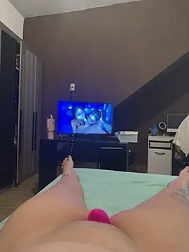 Snapshot of Melmia28 chatting on January 2026 07:40:01 PM Melmia28 online show from January 2026 07:40:01 PM