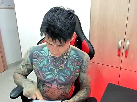 Snapshot of Chrissblack chatting on February 2026 03:07:01 AM Chrissblack online show from February 2026 03:07:01 AM