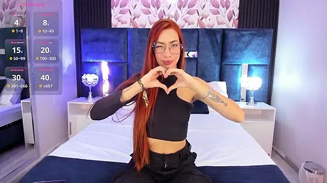 LolaGray   online show from February 2026 07:02:01 PM