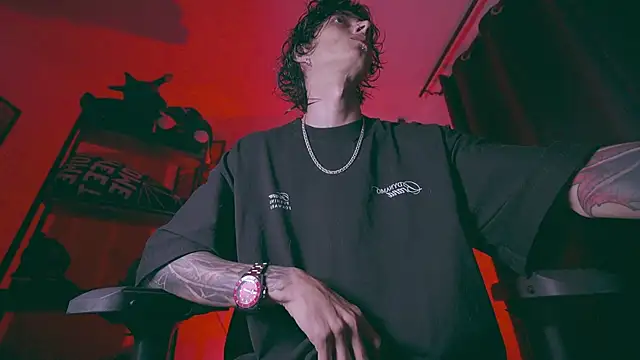 Olliver   y online show from April 2026 01:19:01 AM