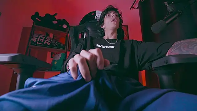 Olliver   y online show from April 2026 12:34:02 AM