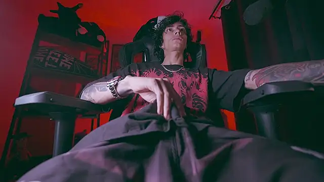 Olliver   y online show from April 2026 02:49:02 AM