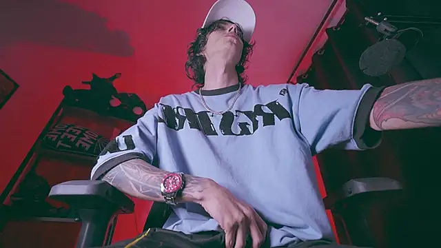 Olliver   y online show from April 2026 12:35:01 AM