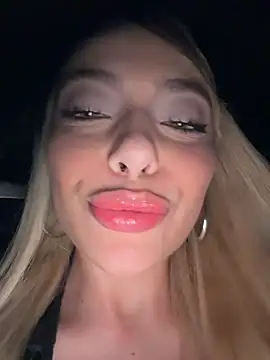 Snapshot of Ginevrafedez chatting on February 2026 08:02:02 AM Ginevrafedez online show from February 2026 08:02:02 AM