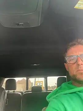 WIDBIGWHITECOCK online show from April 2026 05:06:02 PM