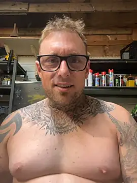 Snapshot of WIDBIGWHITECOCK chatting on July 2026 03:13:02 AM WIDBIGWHITECOCK online show from July 2026 03:13:02 AM