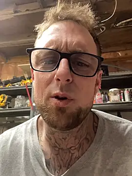 WIDBIGWHITECOCK online show from March 2026 04:27:01 AM