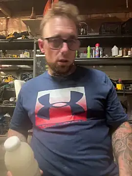 Snapshot of WIDBIGWHITECOCK chatting on June 2026 03:01:01 AM WIDBIGWHITECOCK online show from June 2026 03:01:01 AM