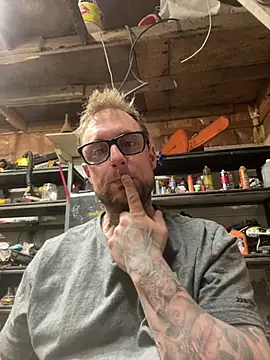 WIDBIGWHITECOCK online show from April 2026 04:27:02 AM