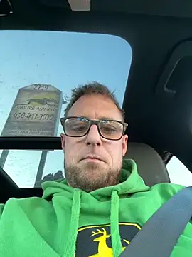 Snapshot of WIDBIGWHITECOCK chatting on March 2026 10:06:01 PM WIDBIGWHITECOCK online show from March 2026 10:06:01 PM