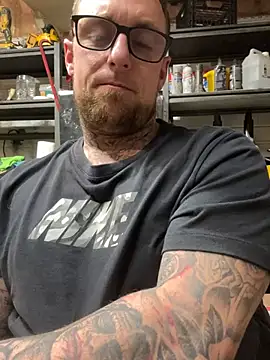 WIDBIGWHITECOCK online show from March 2026 10:01:02 AM